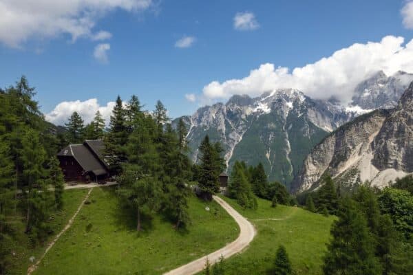 Vršič - Kranjska Gora - Soča Slovinsko Letná dovolenka: Úplný alpský únik pre všetkých cestovateľov